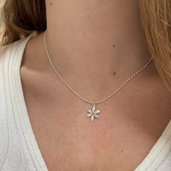 Daisy Necklace - Image 2