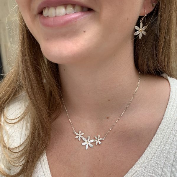 Triple Daisy Necklace - Image 4