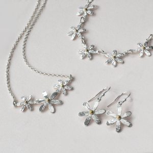 The Daisy Collection