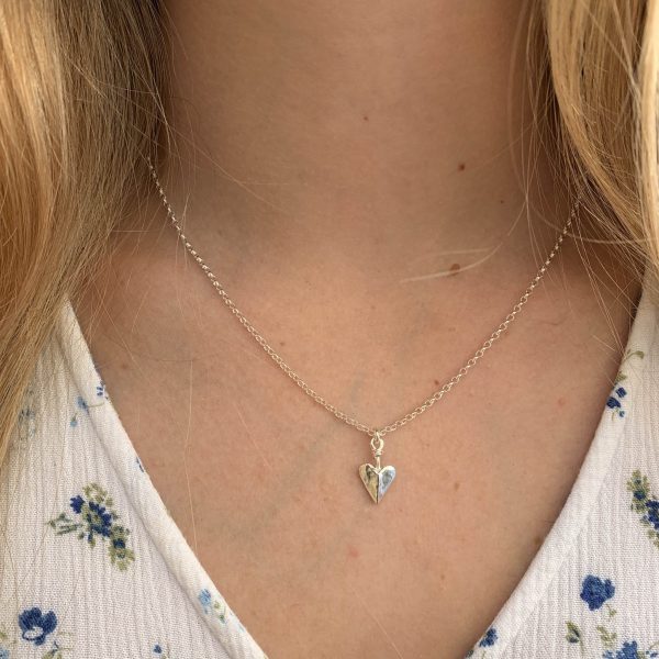 Pre-Raphaelite Heart Necklace - Image 2