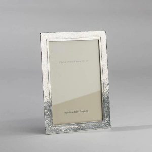 Rippled Pewter Classic Photo Frame