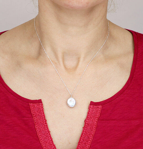 Large Pearl Pendant Necklace